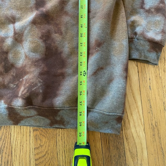 Handmade Tie-Dye Sweatshirt - Picture 7 of 8